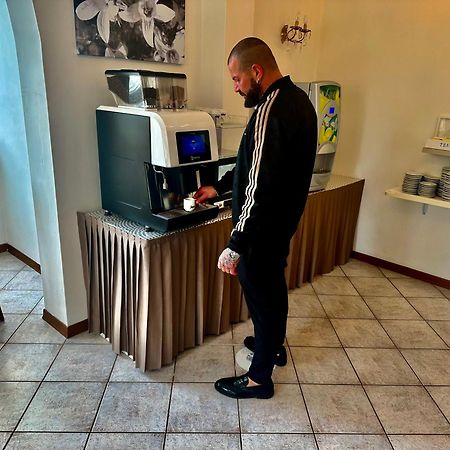 Hotel Napoleon Riccione Luaran gambar