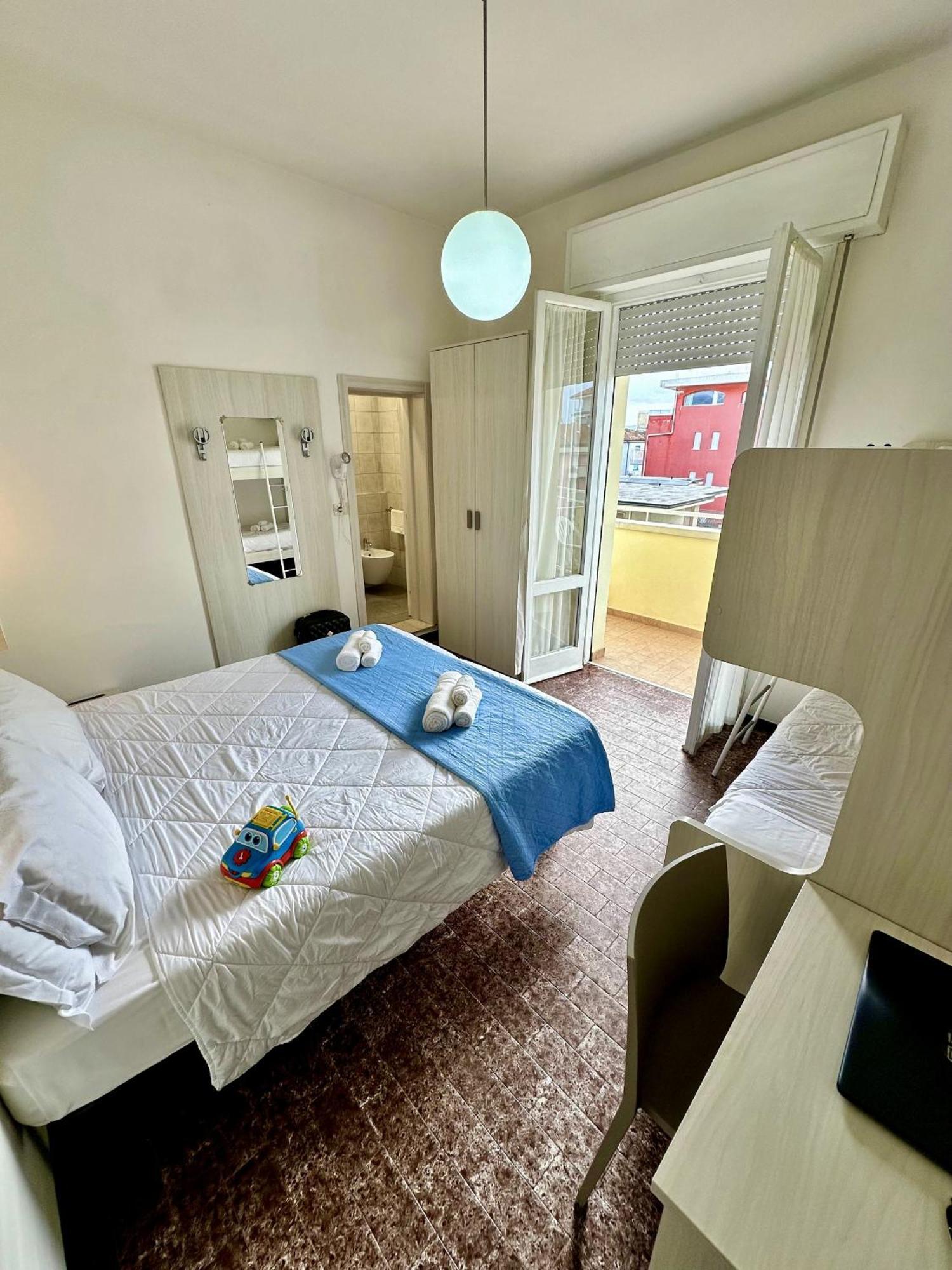 Hotel Napoleon Riccione Luaran gambar